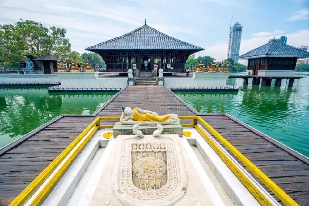 Gangaramaya and Seema Malaka Temples